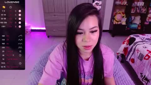 Snapshot of isabeella_24 chatting on October 22, 8:19 pm Isabella  online show from October 22, 8:19 pm