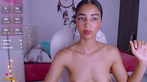 Snapshot of isabel_bailey chatting on February 25, 11:47 pm isabel online show from February 25, 11:47 pm