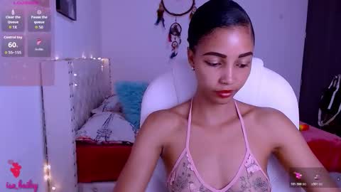 Snapshot of isabel_bailey chatting on March 1, 9:06 pm isabel online show from March 1, 9:06 pm