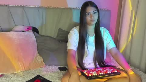 Snapshot of isabela_latingirl chatting on December 10, 8:40 am isabela online show from December 10, 8:40 am