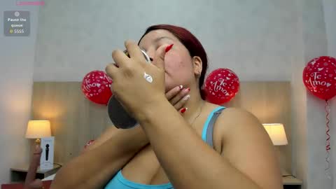 Snapshot of isabela_molina chatting on February 15, 7:21 pm ISABELA online show from February 15, 7:21 pm