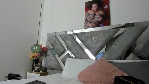 Mommy Isa online show from February 11, 3:33 am