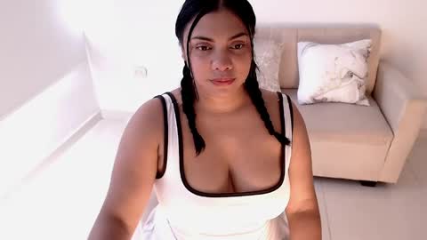 Snapshot of isabelateran chatting on April 29, 7:31 pm isabelateran online show from April 29, 7:31 pm