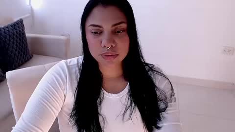 Snapshot of isabelateran chatting on May 23, 6:34 pm isabelateran online show from May 23, 6:34 pm