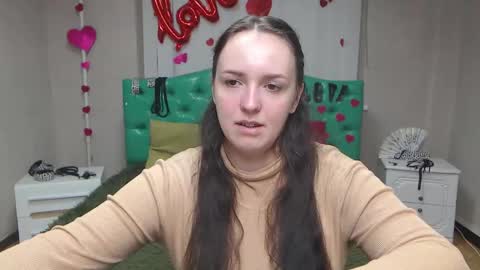 IsabelBlackberry online show from October 16, 5:52 am