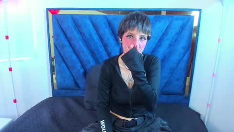 Isabel Cortez online show from September 10, 7:36 pm