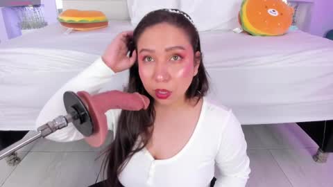 Isa online show from September 19, 3:52 am