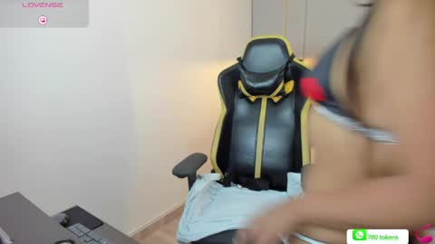 Isabel florez online show from April 21, 2:04 am