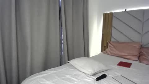 Isabella online show from March 18, 3:04 pm