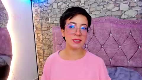 Snapshot of isabella_noir1 chatting on July 9, 8:24 pm Isabella online show from July 9, 8:24 pm