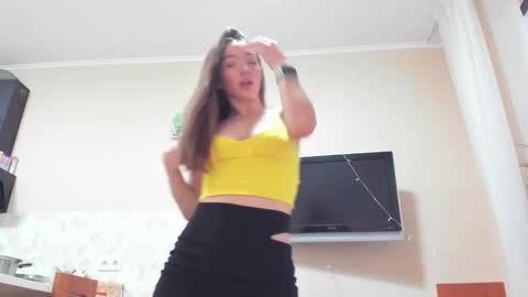 Snapshot of isabella_noir88 chatting on October 17, 4:09 pm Isabella Noir online show from October 17, 4:09 pm