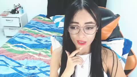 isabella_piercee online show from June 20, 12:25 am