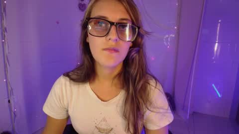 Isabella Rros online show from September 27, 12:26 am
