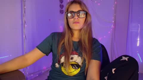 Isabella Rros online show from December 2, 1:22 am