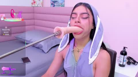 Isabella  online show from February 28, 12:42 pm