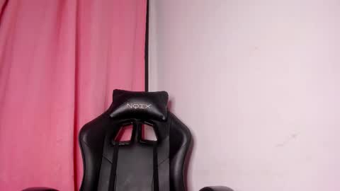 isabella online show from October 8, 2:20 am