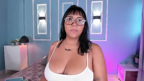 isabella zc online show from July 30, 12:26 pm