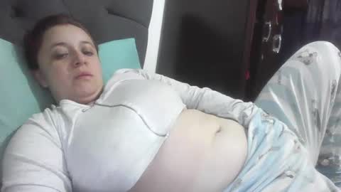 isabellaa_hills_ online show from October 10, 3:44 pm