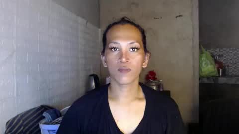 isabellabigcock03 online show from April 3, 12:47 pm