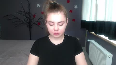 isabellabler online show from April 10, 5:45 am