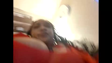 Snapshot of isabellacloverlove chatting on October 16, 11:44 am Isabella online show from October 16, 11:44 am