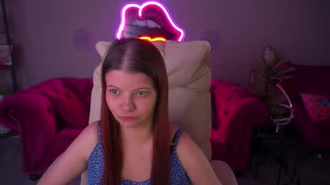 IsabellaCuteX online show from March 17, 10:40 am