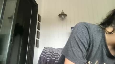 isabellaelizabeth online show from March 5, 3:30 pm