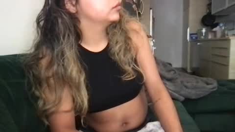 isabellaelizabeth online show from July 16, 9:32 pm
