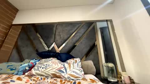 Isabella.. back again  online show from February 13, 12:17 am