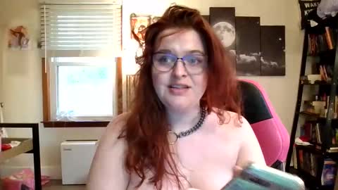 isabellamariedarcy online show from November 10, 8:52 pm