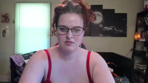 isabellamariedarcy online show from April 23, 8:00 pm