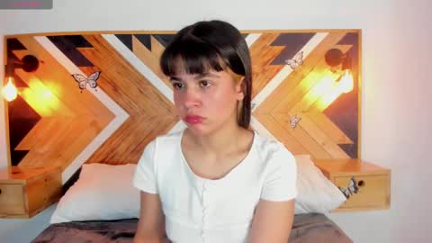 Isabella  online show from October 3, 11:40 am