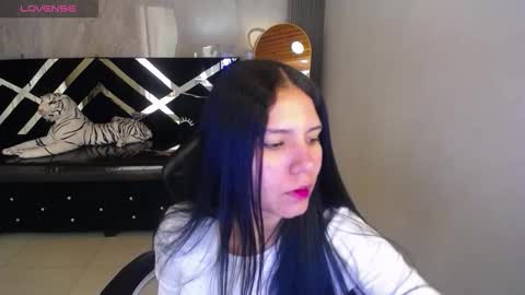 Snapshot of isabellanoir_a chatting on February 16, 1:07 pm Isa online show from February 16, 1:07 pm