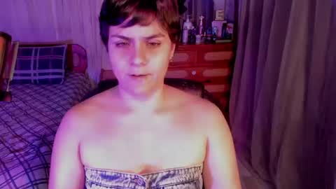 Isabella online show from July 24, 2:59 pm