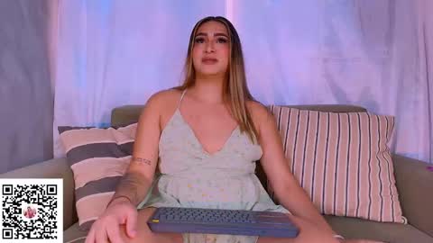 Snapshot of isabellas_smith chatting on October 13, 8:42 pm Martina IG martissmith01 online show from October 13, 8:42 pm