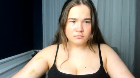 Isabell online show from September 12, 7:30 am