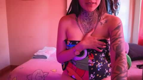 Isabelle online show from April 22, 6:31 pm