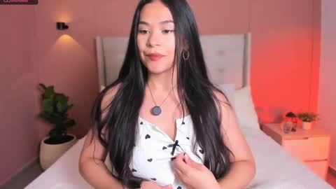 Isabelle Diaz online show from March 24, 5:12 am