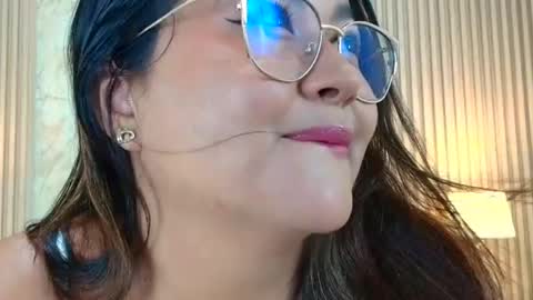 IsabellMendez online show from June 19, 8:12 pm
