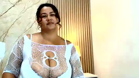 IsabellMendez online show from July 24, 10:30 pm