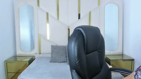 isabellrodriguez18 online show from October 28, 4:05 am