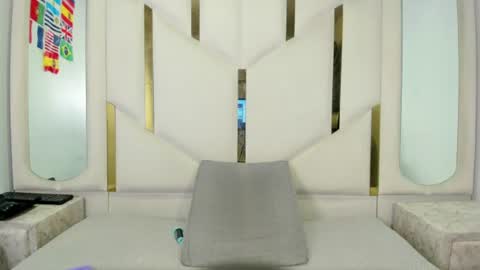 isabellrodriguez18 online show from July 15, 3:56 am
