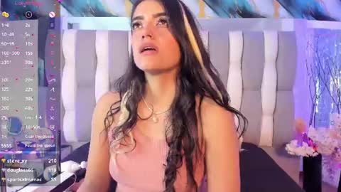 Snapshot of isadiazz chatting on June 29, 10:15 am Isa online show from June 29, 10:15 am