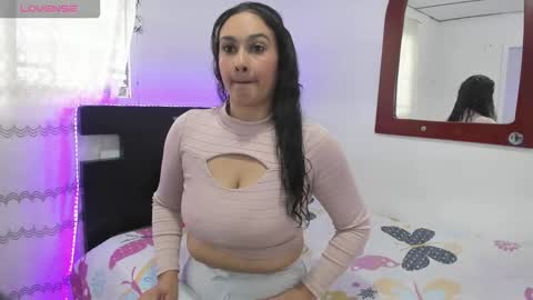 Snapshot of isagiraldo16 chatting on February 8, 9:07 pm isagiraldo online show from February 8, 9:07 pm