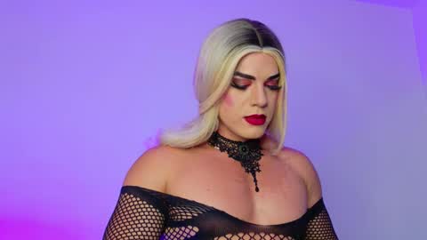 Snapshot of isahilton1 chatting on September 26, 6:01 pm Isabella Hilton online show from September 26, 6:01 pm