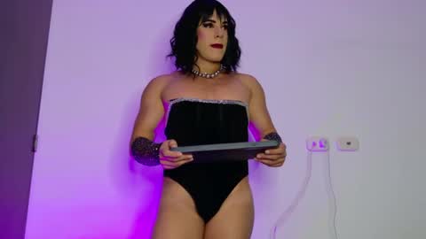 Snapshot of isahilton1 chatting on September 30, 8:58 pm Isabella Hilton online show from September 30, 8:58 pm