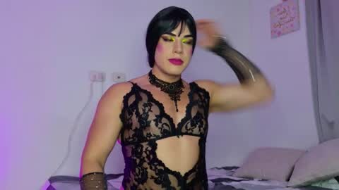 Snapshot of isahilton1 chatting on October 16, 6:09 pm Isabella Hilton online show from October 16, 6:09 pm