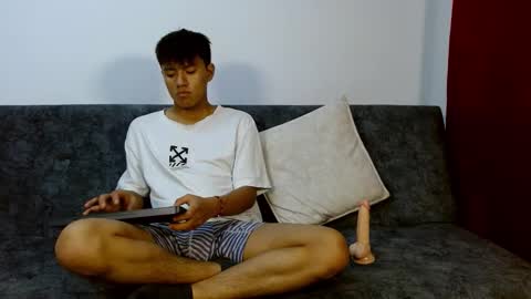 Snapshot of isak_lane chatting on November 2, 2:03 am isak_lane online show from November 2, 2:03 am