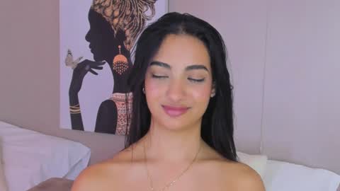 Isa Monroee  online show from December 9, 10:52 pm