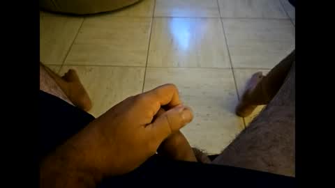 Snapshot of iscrewinutibolt chatting on November 28, 10:40 am Carlos online show from November 28, 10:40 am